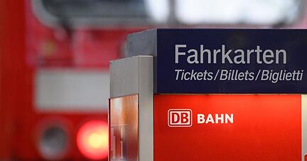 Für drei Monate konnten Bürger günstige Bahntickets für 9 Euro im Monat kaufen. Nun ist das Modell ausgelaufen.