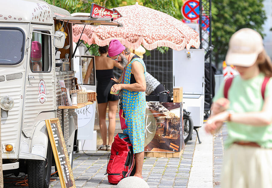 Bereits zum Auftakt am Samstagmittag erlebte das Heilbronner KI-Festival einen Besucherandrang.