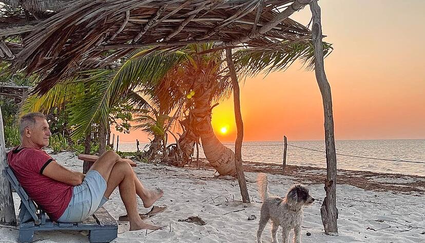 Der Unterländer Springreiter Walter Stein genießt wie hier in México die Auszeiten vom Reisen. Das, sagen er und seine Frau Julia, sei nämlich nicht immer Urlaub. Der Unterländer Springreiter Walter Stein genießt wie hier in México die Auszeiten vom Reisen. Das, sagen er und seine Frau Julia, sei nämlich nicht immer Urlaub.