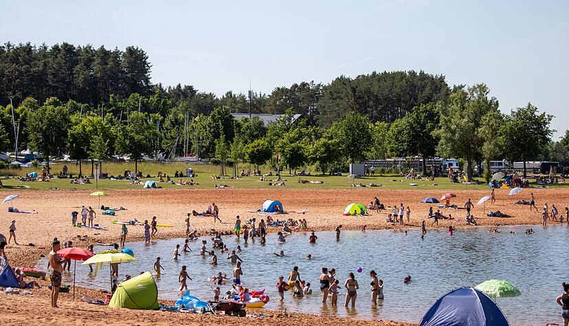 Der 2-Meter-Fisch war im Brombachsee unterwegs, ein Polizist erschoss ihn. (Archivfoto) Der 2-Meter-Fisch war im Brombachsee unterwegs, ein Polizist erschoss ihn. (Archivfoto)
