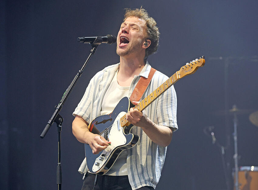 Joris überzeugte bei Haigern Live mit seinem Gesang und an der E-Gitarre.