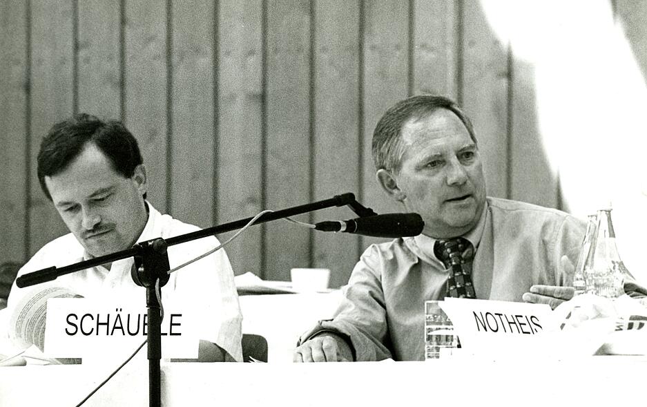 1996: Fraktionschef Wolfgang Schäuble kommt zum Landestag der Jungen Union nach Eppingen.