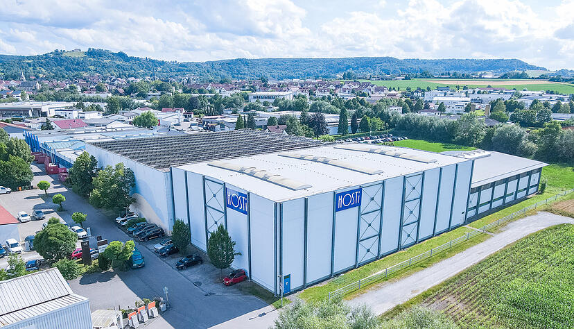 So sieht das Firmengel&auml;nde von Hosti heute aus. Inzwischen wird das Werk in Pfedelbach klimaneutral betrieben. Foto: privat