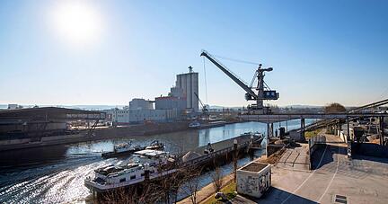 Das zweite Heilbronner Hafenforum hat sich mit dem Ausbau der Neckarschleusen befasst.