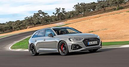 Mit dem 11 875 Euro teuren Competition Plus-Paket lässt sich der RS4-Avant der Neckarsulmer Audi Sport GmbH noch einmal dynamischer bewegen als ohnehin schon. Im Paket enthalten ist unter anderem ein Gewindefahrwerk.
Foto: Audi
