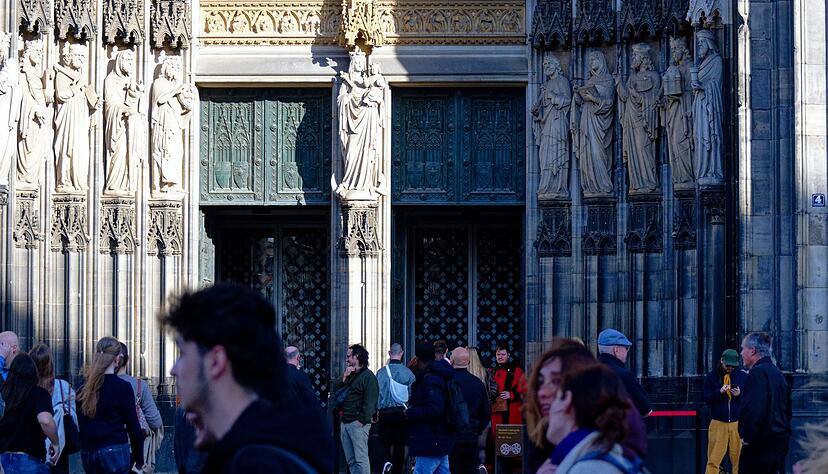 Bislang war der Innenraum des Doms f&uuml;r Touristen kostenlos. (Archivbild)
