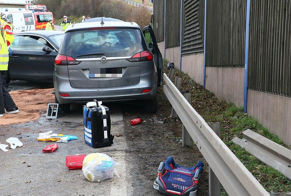Wie es zu dem Unfall kam, ist derzeit noch unklar.