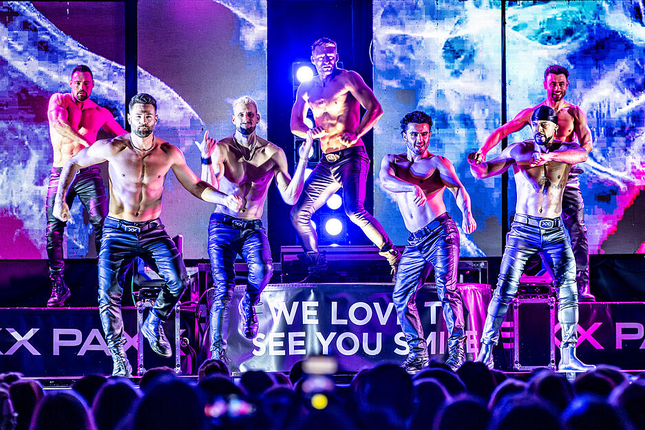 Auftritt der Sixx Paxx in der Heilbronner Harmonie. Auftritt der Sixx Paxx in der Heilbronner Harmonie.