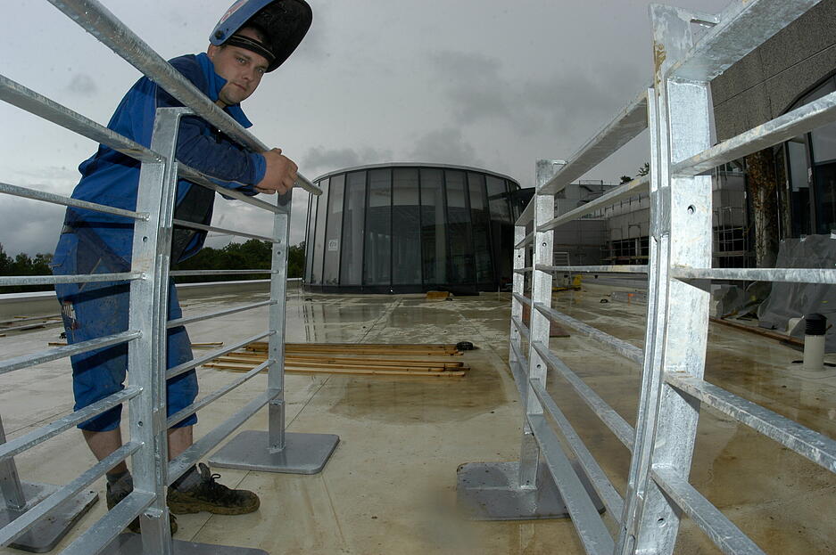2007: Das Sole-Hallenbad heißt nun Rappsodie. Es gibt drei Gewinner beim Namenswettbewerb für Hallenbad und Saunalandschaft. Blick auf die Baustelle, die Bauarbeiten  schreiten voran. 2007: Das Sole-Hallenbad heißt nun Rappsodie. Es gibt drei Gewinner beim Namenswettbewerb für Hallenbad und Saunalandschaft. Blick auf die Baustelle, die Bauarbeiten  schreiten voran.