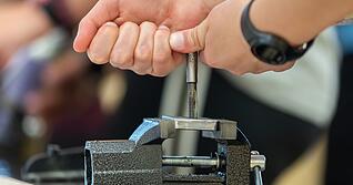 Im regionalen Handwerk wurden im vergangenen Jahr sechs Prozent mehr neue Ausbildungsvertr&auml;ge abgeschlossen.