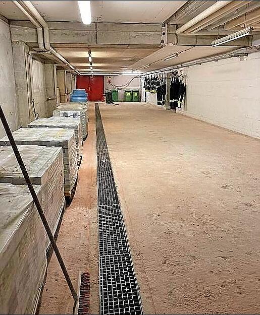 25 Meter lang ist die neue Schlauchwerkstatt. 25 Meter lang ist die neue Schlauchwerkstatt.