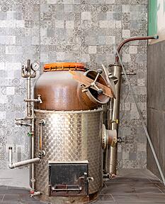 In dieser alten Brennanlage wird ab Oktober im "Pilgrams" Gin gebrannt.