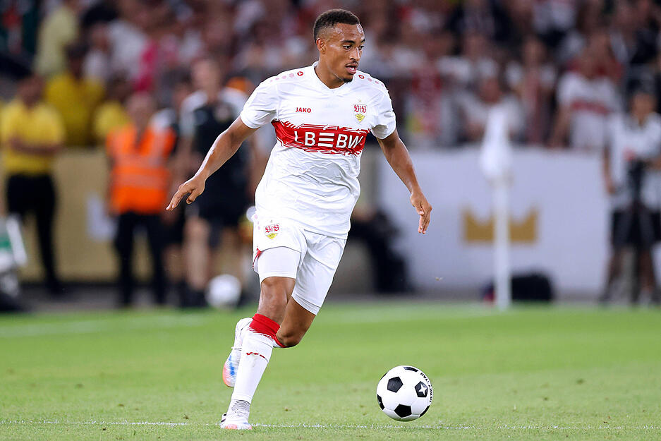 VfB Stuttgart – Trikotpreis: 84,99 Euro – Beflockung: 18 Euro