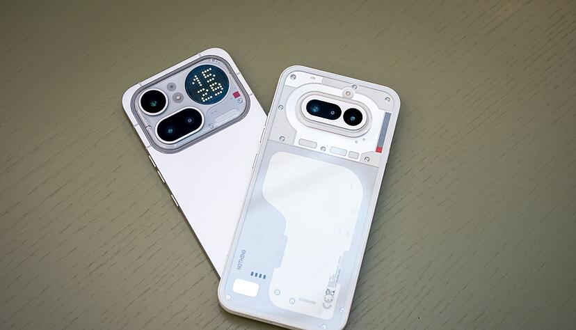 Upsi, starke Konkurrenz aus dem eigenen Haus. Das Nothing (4a) ohne Pro (r) leistet nur ein bisschen weniger, kostet dafür aber deutlich weniger. Aber gefällt das Design? Upsi, starke Konkurrenz aus dem eigenen Haus. Das Nothing (4a) ohne Pro (r) leistet nur ein bisschen weniger, kostet dafür aber deutlich weniger. Aber gefällt das Design?