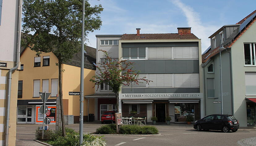 Die H&auml;rdtner-Filiale in der Heilbronner Stra&szlig;e 2 wird ab Mitte Mai umfangreich modernisiert. Der Verkauf findet w&auml;hrend der Bauarbeiten in einem Container vor der Heilbronner Stra&szlig;e 36 statt.