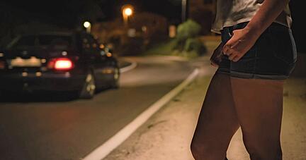 In der Heilbronner Hafenstraße bieten Frauen Sex gegen Geld, hier ein Symbolbild. In jüngster Zeit kommt es dort laut Polizei zu mehr Gewalt.
Foto: M-Production/stock.adobe.com In der Heilbronner Hafenstraße bieten Frauen Sex gegen Geld, hier ein Symbolbild. In jüngster Zeit kommt es dort laut Polizei zu mehr Gewalt.
Foto: M-Production/stock.adobe.com