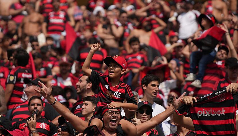 Für das rein brasilianische Duell reisten mehr als 50.000 Fans nach Lima. Für das rein brasilianische Duell reisten mehr als 50.000 Fans nach Lima.