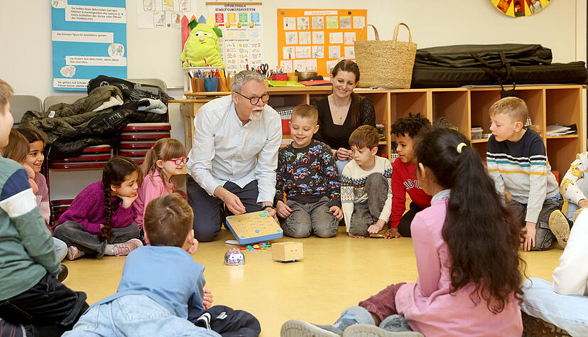 Robotic4Kids mit Diana Ross und Joachim Ross ist auch beim Erlebniswochenende im Haus der Familie vertreten.