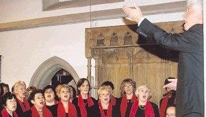 Mit Hilfe von Sängern aus anderen Fischerchören verbreitete die Concordia die Botschaft des Friedens. Foto: Stefanie Pfäffle