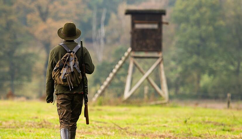Die Zahl der J&auml;ger nimmt nach einem kurzen R&uuml;ckgang in Baden-W&uuml;rttemberg wieder zu.(Symbolbild)