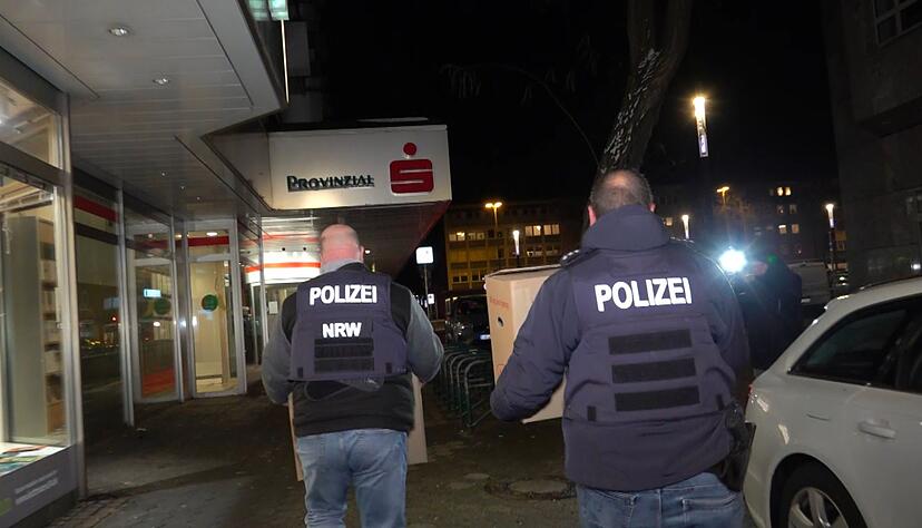 Nach dem spektakul&auml;ren Sparkassen-Einbruch in Gelsenkirchen versuchen Trittbrettfahrer, mit Betrugsanrufen die Verunsicherung auszunutzen