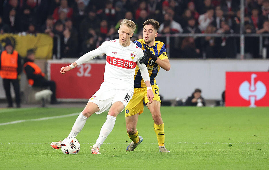 Chris Führich: Aktiv auf der linken Seite. Schöner Hackentrick als Vorlage zum Assist vor dem 1:0. Auch anschließend immer wieder mit guten Aktionen und Vorlagen. Note: 2 Chris Führich: Aktiv auf der linken Seite. Schöner Hackentrick als Vorlage zum Assist vor dem 1:0. Auch anschließend immer wieder mit guten Aktionen und Vorlagen. Note: 2