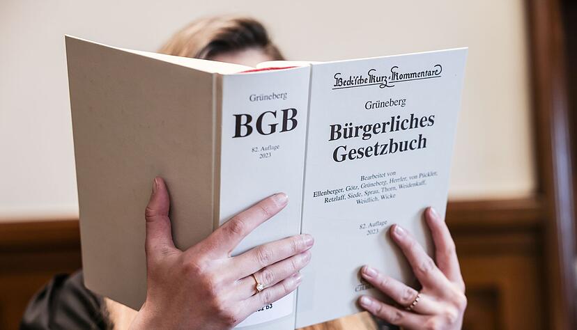 Die Rechtsprechung lässt die Verdachtskündigung nur unter strengen Voraussetzungen zu.