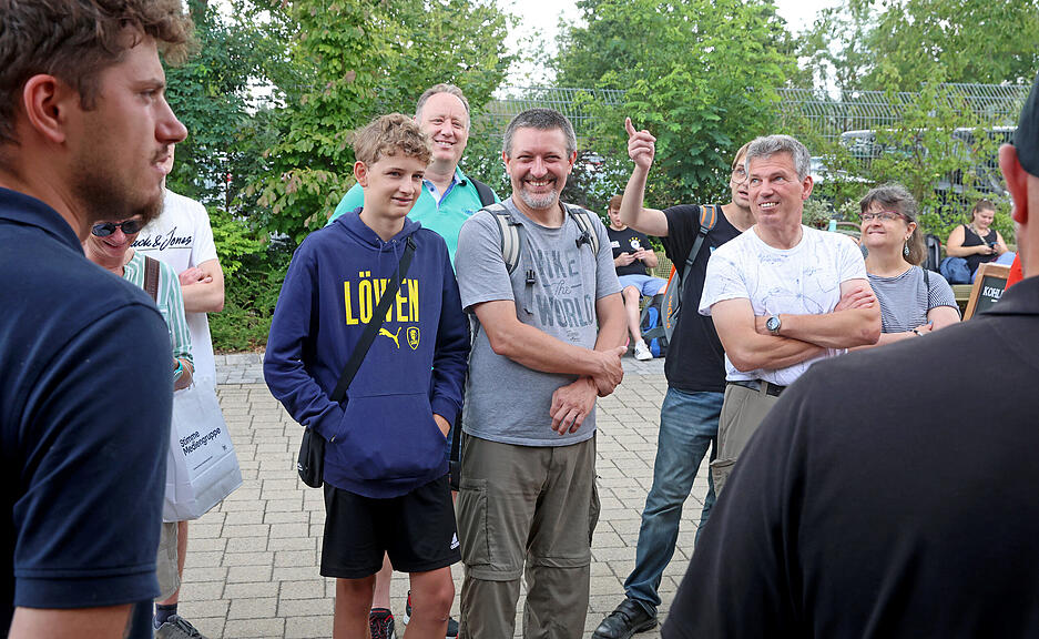 Im Erlebnispark Tripsdrill in Cleebronn bekamen die Stimme-Leser exklusive Einblicke und Informationen zum Ablauf hinter den Kulissen. Im Erlebnispark Tripsdrill in Cleebronn bekamen die Stimme-Leser exklusive Einblicke und Informationen zum Ablauf hinter den Kulissen.