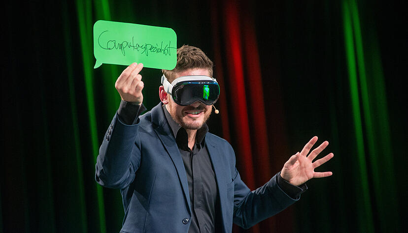 Der Media-Magier Andreas Axmann hat mit seiner mehrfach ausgezeichneten Show für Staunen gesorgt. Der Media-Magier Andreas Axmann hat mit seiner mehrfach ausgezeichneten Show für Staunen gesorgt.