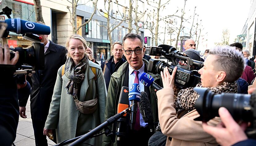 Wahlsieger Cem Özdemir (Grüne) gab sich zum Start der Sondierungen vor einer Woche wortkarg. (Archivbild) Wahlsieger Cem Özdemir (Grüne) gab sich zum Start der Sondierungen vor einer Woche wortkarg. (Archivbild)