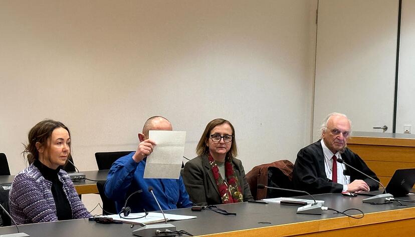 Ein 47-J&auml;hriger soll vor allem &auml;ltere Menschen in Krankenh&auml;usern in Baden-W&uuml;rttemberg, Bayern und Nordrhein-Westfalen bestohlen haben &ndash; mit deren Bankkarten hob er Tausende Euro ab.