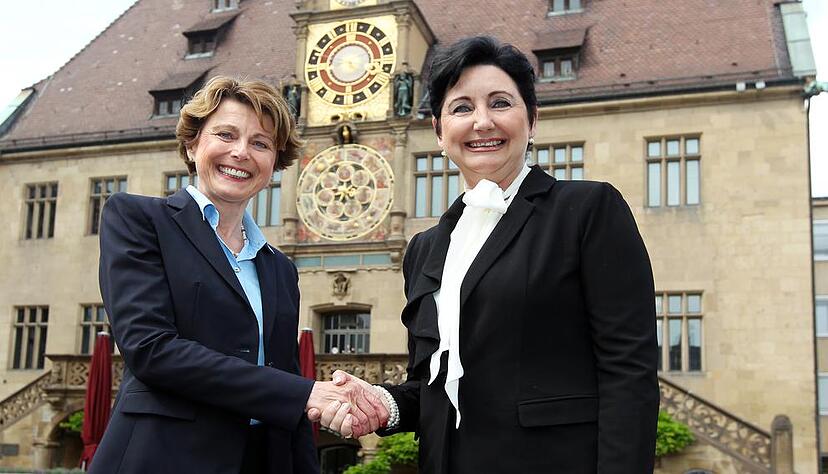 Agnes Christner (links) und die Fraktionsvorsitzende der Heilbronner SPD, Sibylle M&ouml;sse-Hagen. Foto: Andreas Veigel
