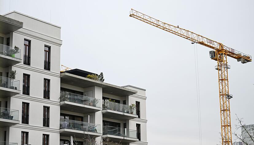 Wenig Wohnraum, hohe Mieten: Beim stockenden Wohnungsbau ist Besserung in Sicht (Archivbild)