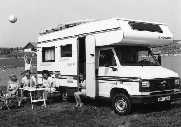 1991: Der Name "Weinsberg" wird durch Wohnmobile der Karosseriewerke in alle Welt getragen.