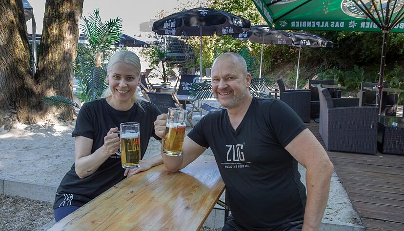 Geschäftsführer Marina und Stefan Riegler Slogan: Genieße dein Bier in einem "Zug