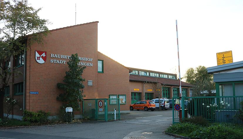 Zwei Mitarbeiter des &Ouml;hringer Bauhofs werden der Bestechlichkeit und Vorteilsannahme verd&auml;chtigt. Die R&auml;ume wurden am 17. Oktober durchsucht.  Foto: Ralf Reichert