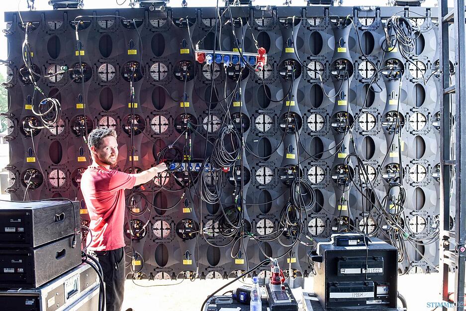 Aufbauarbeiten bei Haigern live Aufbauarbeiten bei Haigern live