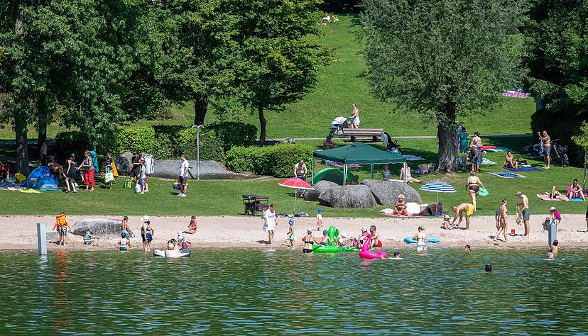 Der Blick über das glitzernde Wasser sorgt für Urlaubsstimmung.