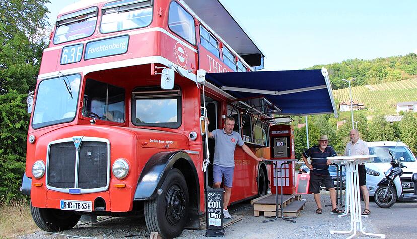 Bislang darf im oberen Bereich des Busses nur Eigent&uuml;mer Frank Schmelzer Platz nehmen und die Aussicht genie&szlig;en. 
Fotos: Tamara Ludwig