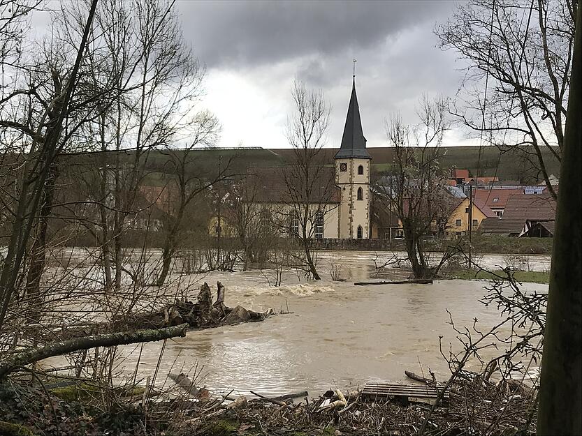 Der Kocher bei M&ouml;glingen.
