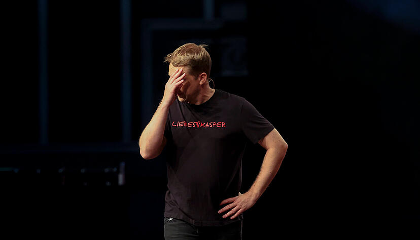 Nach einer grenzüberschreitenden Äußerung von Oliver Pocher bei einem SWR-Auftritt, distanziert sich der Sender nun von ihm.