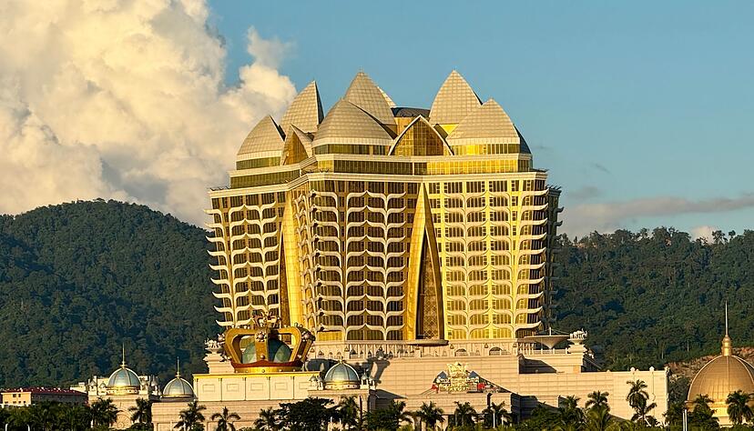 Im neuen chinesischen Schattenreich am Goldenen Dreieck regieren Glücksspiel und Prunk. Im neuen chinesischen Schattenreich am Goldenen Dreieck regieren Glücksspiel und Prunk.