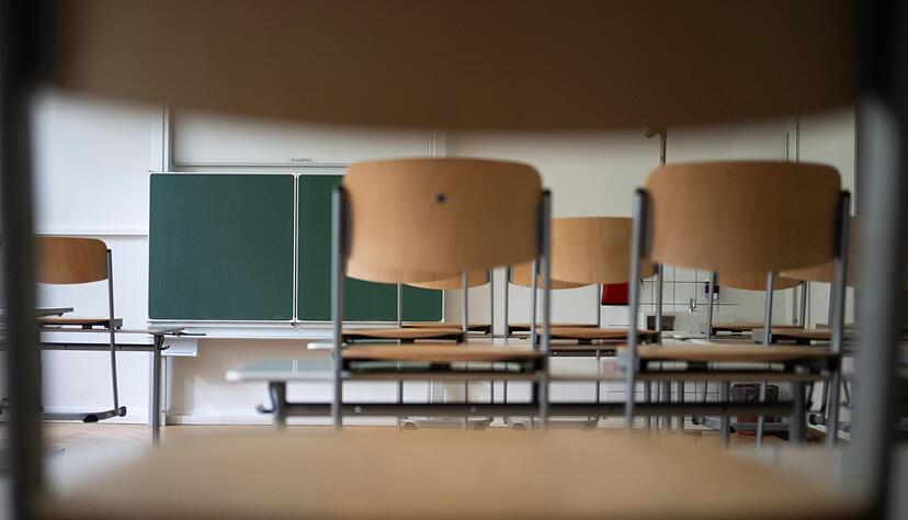 Am Montag kehrt in den Klassenzimmern in Baden-Württemberg wieder Leben ein – dann startet das neue Schuljahr. (Archivbild)