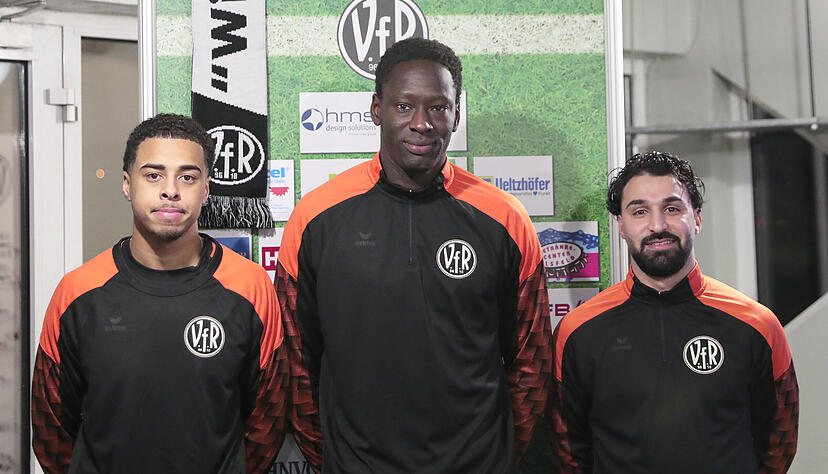 Dritter im Bunde der Neuzugänge: Nach Angelo Goncalo Ferreira Kakou (links) und Akin Ulusoy (rechts) läuft auch Baba Mbodji für den VfR Heilbronn auf. Dritter im Bunde der Neuzugänge: Nach Angelo Goncalo Ferreira Kakou (links) und Akin Ulusoy (rechts) läuft auch Baba Mbodji für den VfR Heilbronn auf.