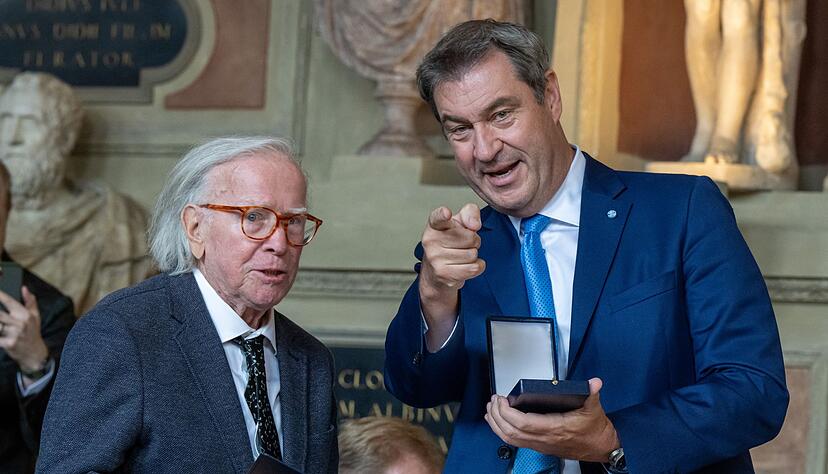 Doldinger erhielt vor gut zwei Jahren den Bayerischen Maximiliansorden. (Archivbild) Doldinger erhielt vor gut zwei Jahren den Bayerischen Maximiliansorden. (Archivbild)