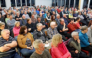 150 Zuhörer sind zum Auftakt der neuen Diskussionsrunde der Heilbronner Stimme am Dienstagabend nach Brackenheim gekommen.
