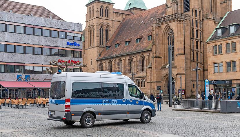 Mehr Präsenz zeigen: Eine breit angelegte Umfrage soll zeigen, was sich die Bürger beim Thema Sicherheit in der Innenstadt wünschen.