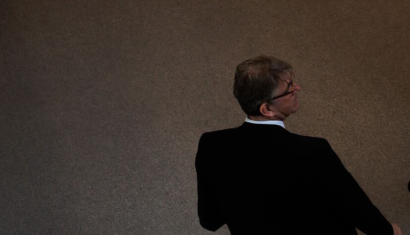 Gegen Äußerungen von Kulturstaatsminister Wolfram Weimer mit Blick auf den Deutschen Buchhandlungspreis geht ein Buchladen nun gerichtlich vor. (Archivbild) Gegen Äußerungen von Kulturstaatsminister Wolfram Weimer mit Blick auf den Deutschen Buchhandlungspreis geht ein Buchladen nun gerichtlich vor. (Archivbild)