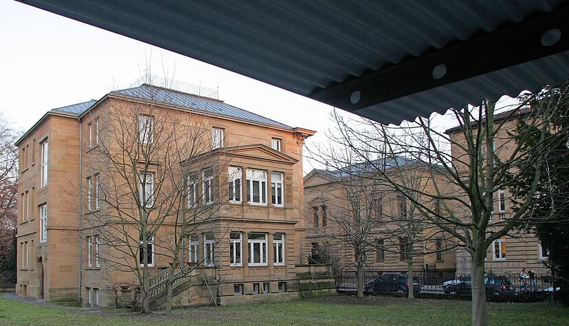 Amtssitz des Heilbronner Baubürgermeisters ist die Villa Bruckmann in direkter Nachbarschaft zum Technischen Rathaus an der Cäcilienstraße.
Foto: Archiv/Veigel Amtssitz des Heilbronner Baubürgermeisters ist die Villa Bruckmann in direkter Nachbarschaft zum Technischen Rathaus an der Cäcilienstraße.
Foto: Archiv/Veigel