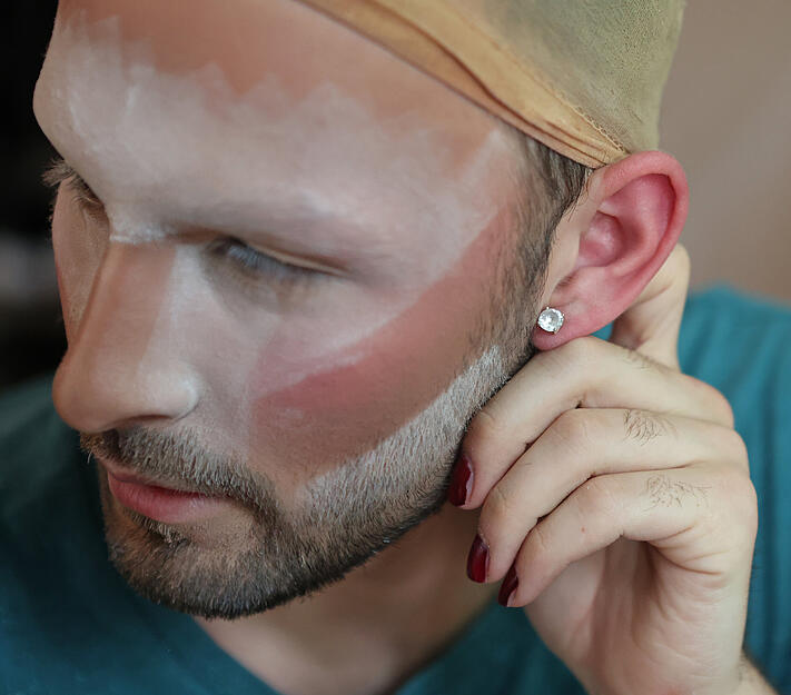 Drag Queen Luna Lube Drag Queen Luna Lube